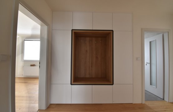 Minimalistický interiér bytu v Brně