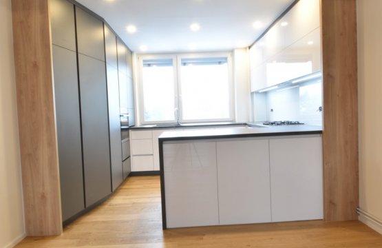 Minimalistický interiér bytu v Brně